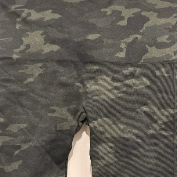 Spanx - Picture 2 of 5